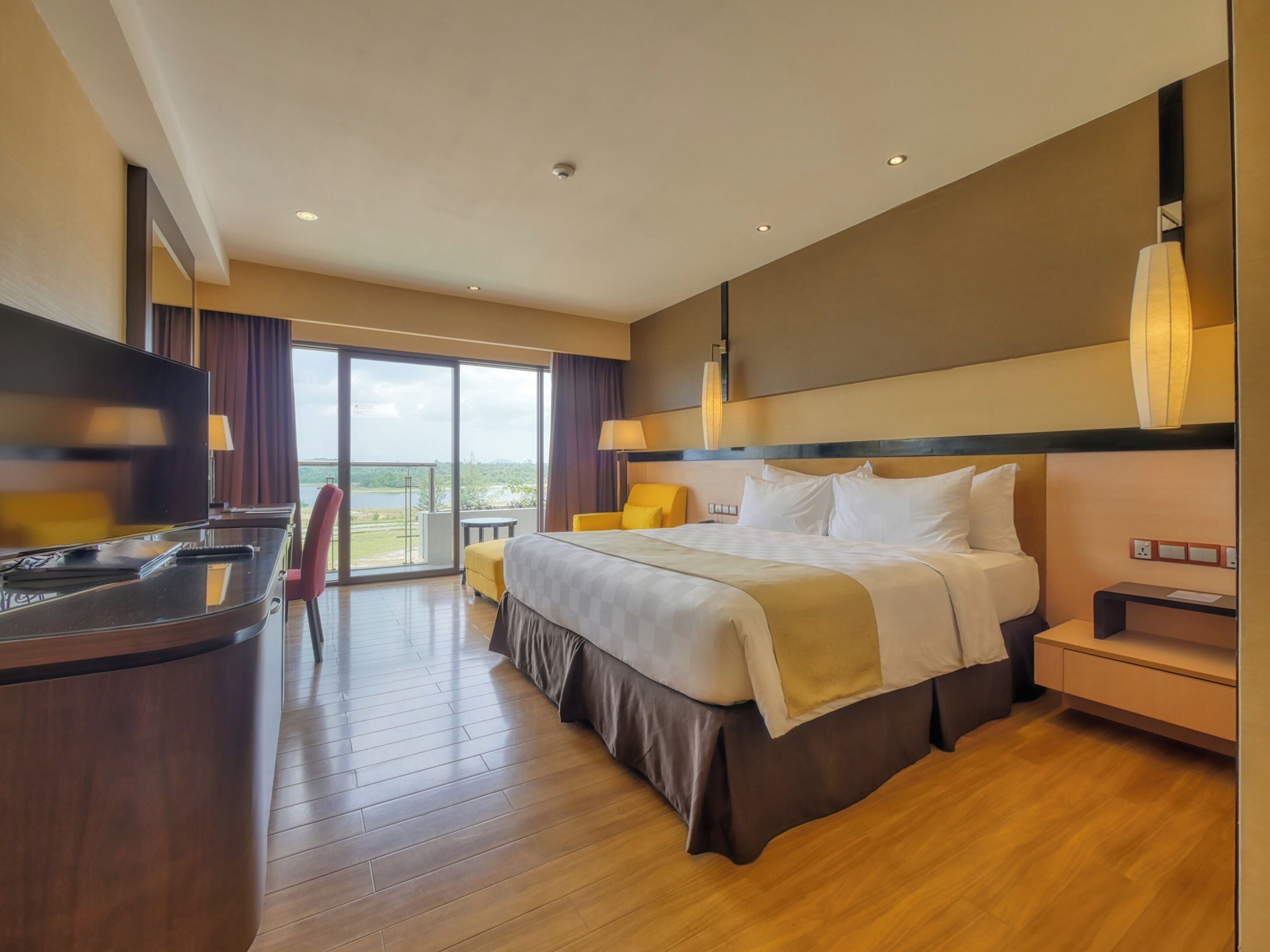 Deluxe Double or Twin Room