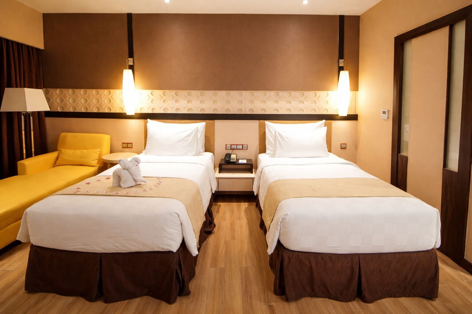 Grand Double or Twin Room | In-room safe, individually furnished, laptop workspace, soundproofing