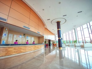 Quầy tiếp tân