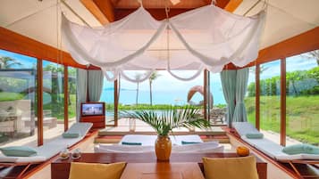 Villa 1 Phòng ngủ Sát Biển có Hồ Bơi – Spa Trọn Gói | Bộ đồ giường cao cấp, minibar, két bảo mật tại phòng