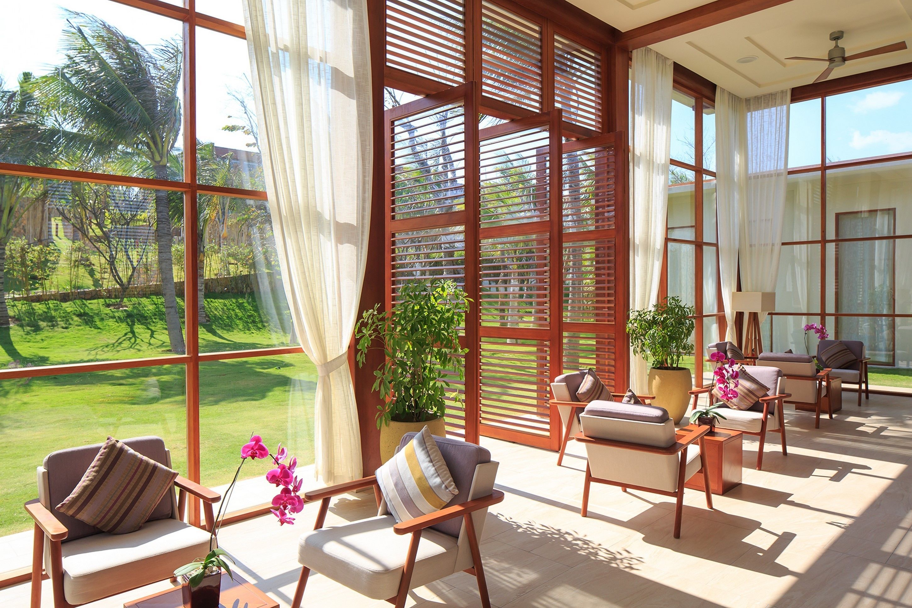 couples treatment room(s), body treatments, aromatherapy