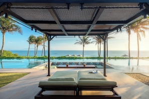 Villa, 4 chambres, piscine privée, en front de plage (All Spa Inclusive) | Terrasse/Patio