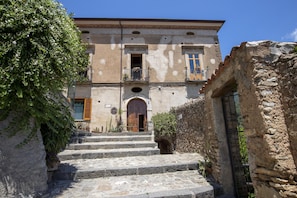 Overnatningsstedets facade