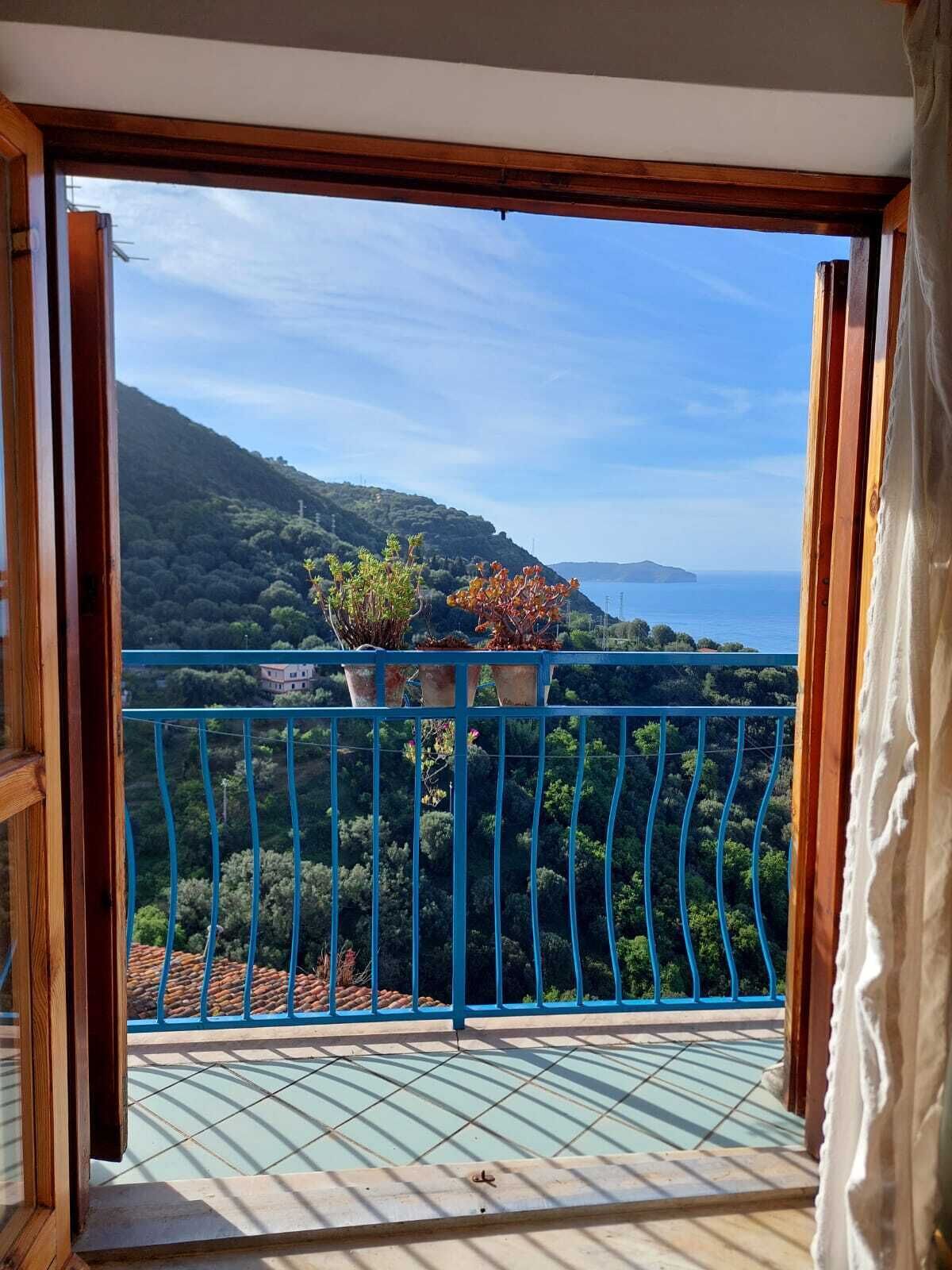 Premium Triple Room, 1 Bedroom, Sea View, Annex Building | Minibar, iron/ironing board, bed sheets