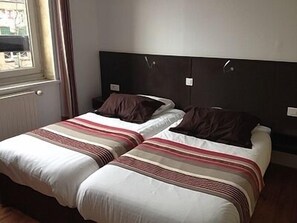Standard Twin Room, 1 Bedroom, Private Bathroom