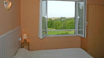 Phòng đôi, quang cảnh vườn | Bàn, phòng cách âm, truy cập Internet không dây miễn phí