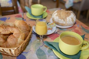 Daily continental breakfast for a fee