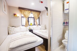 Familie vierpersoonskamer | Luxe beddengoed, een kluis op de kamer, gratis wifi