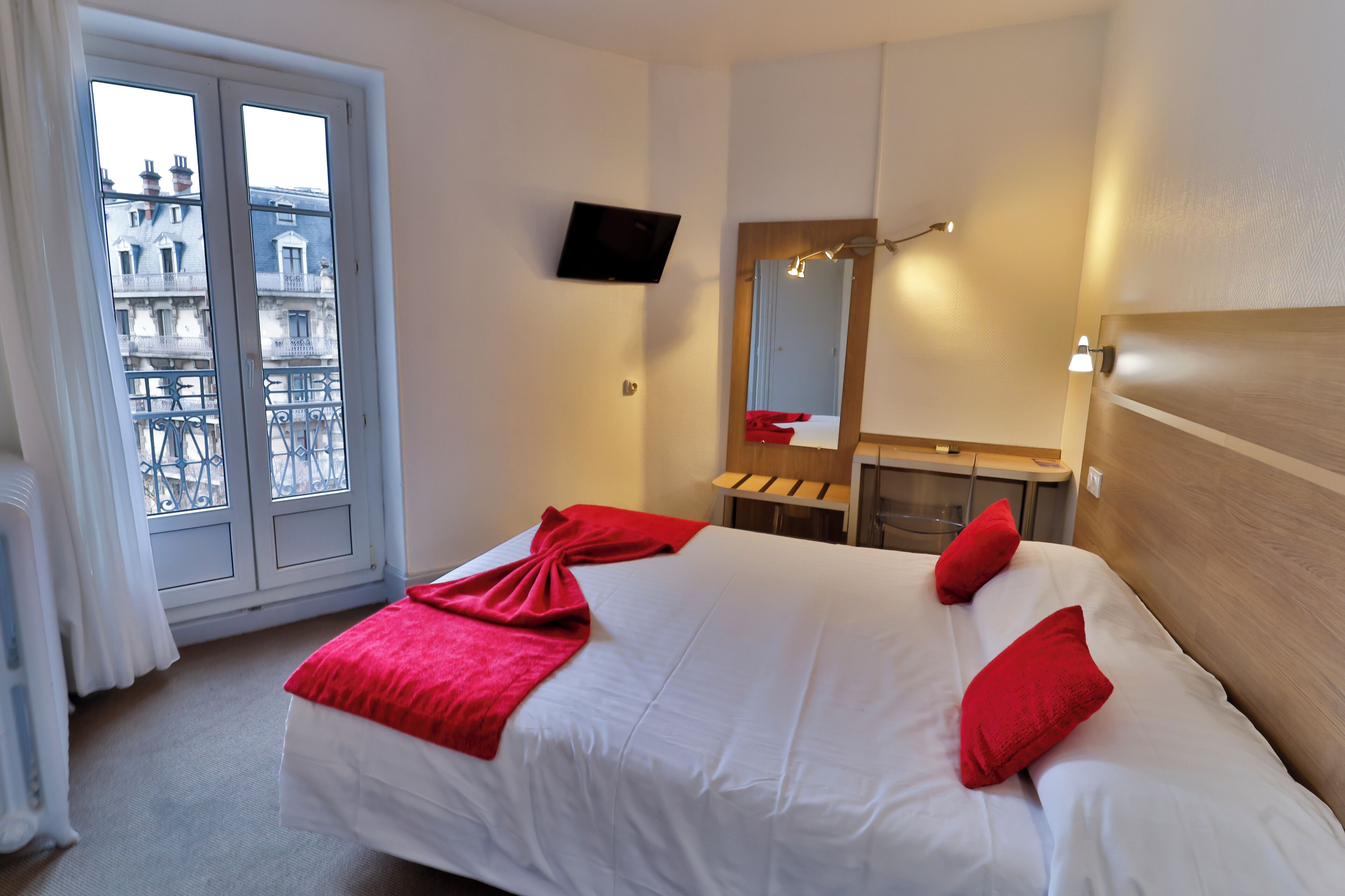 Standard Double Room, Non Smoking, Private Bathroom | Premium bedding, desk, soundproofing, free WiFi
