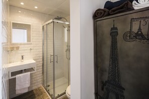 Standard Double Room (renovated) | Iron/ironing board, free WiFi, bed sheets - Chanteclair Hotel (Cannes)