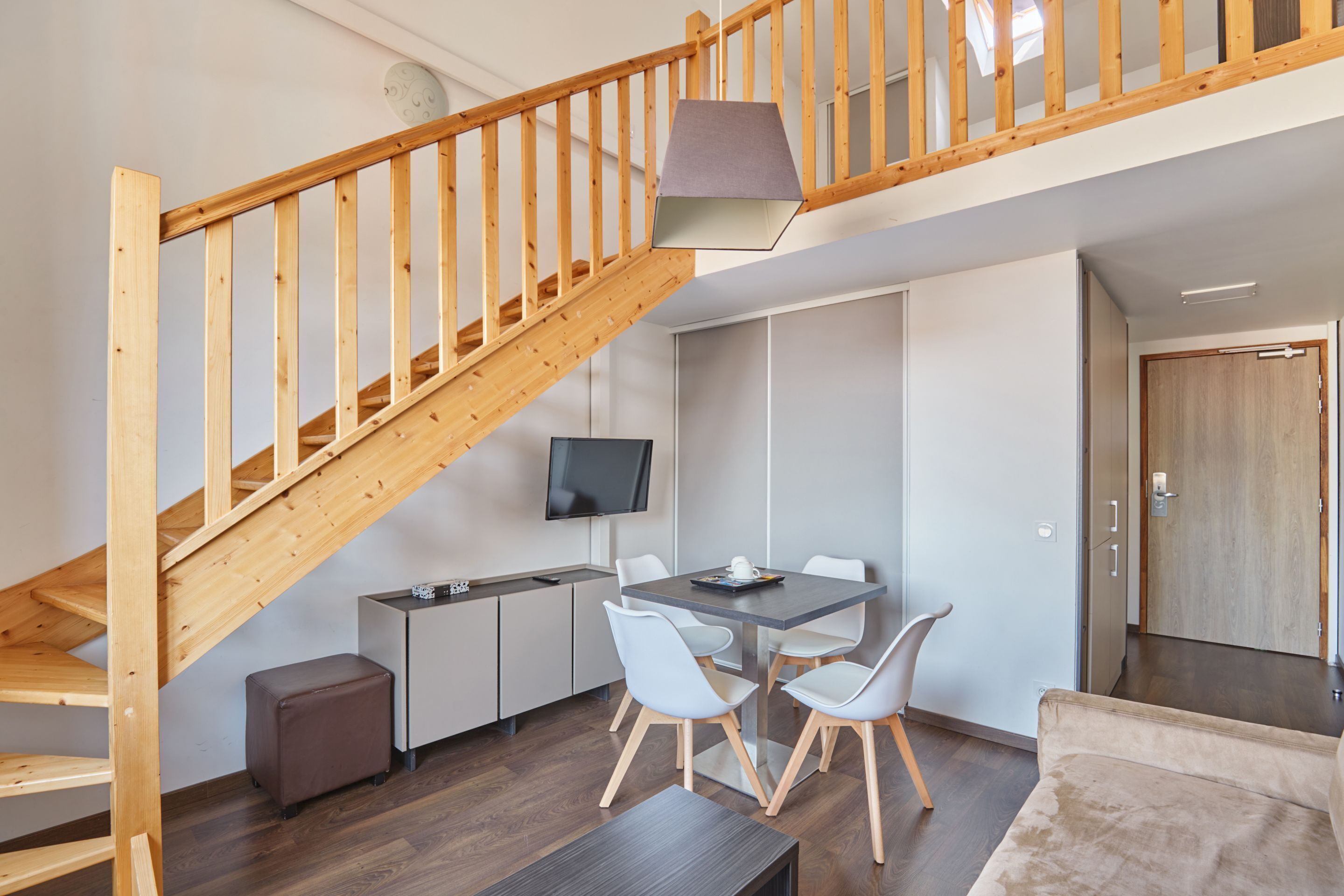 Superior studio (2 People) | Luxe beddengoed, een kluis op de kamer, verduisterende gordijnen