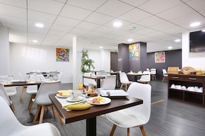 Daily buffet breakfast (EUR 18 per person)