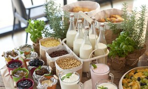 Daily buffet breakfast for a fee