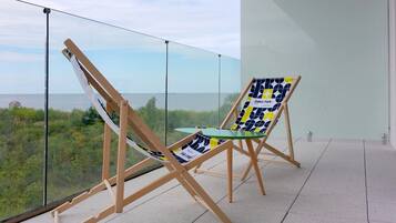 Luxury Apartment | Terrace/patio