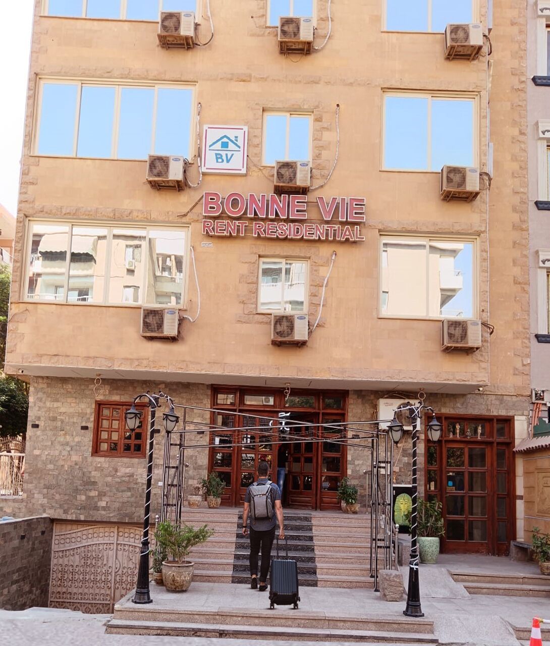 Fachada da propriedade