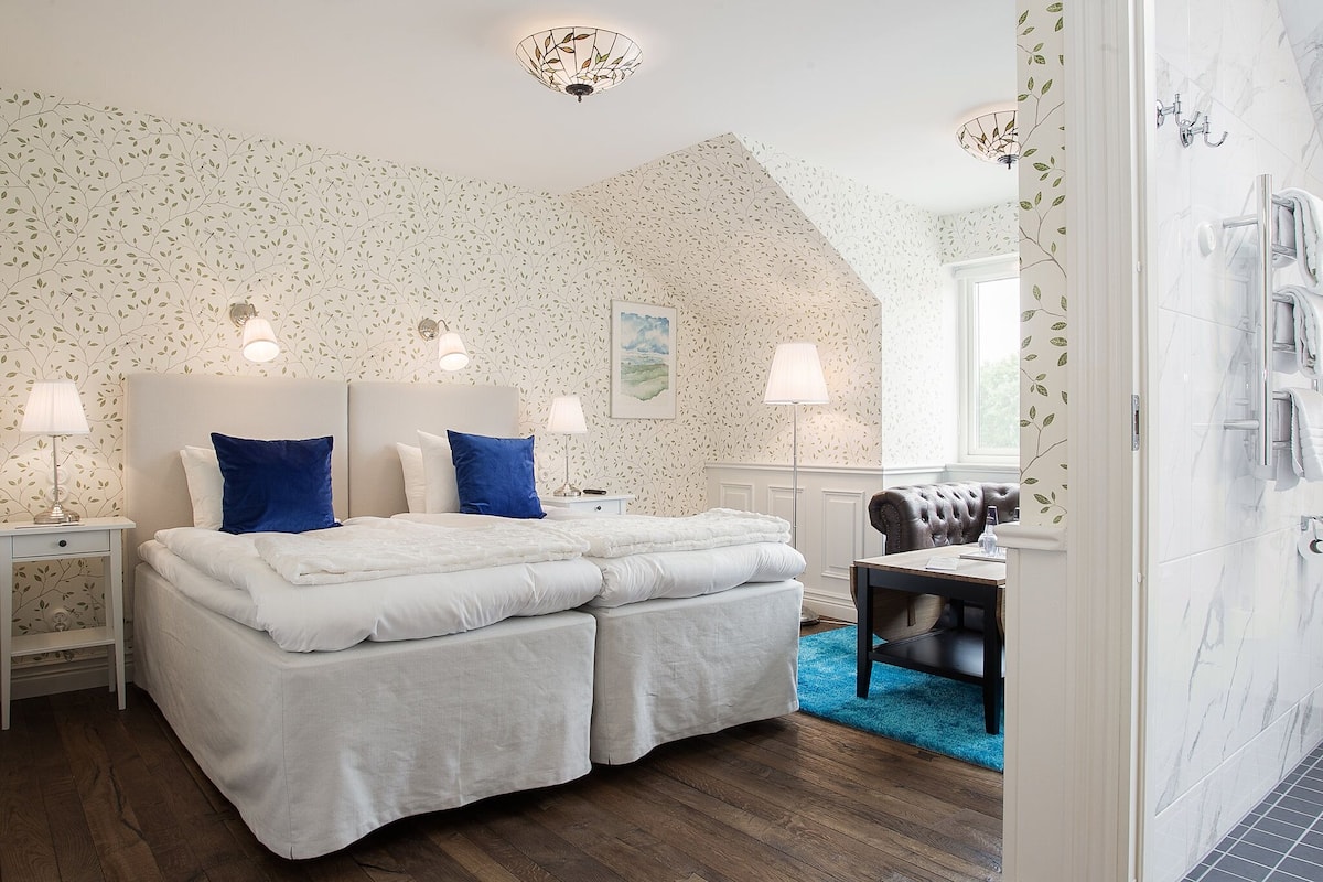 double room | individually decorated, individually furnished, soundproofing