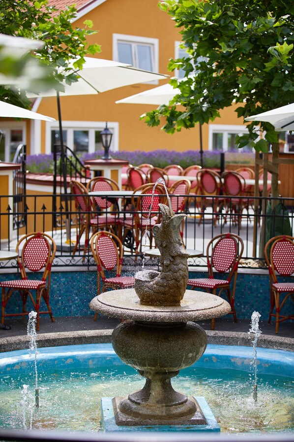 Courtyard