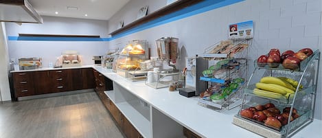 Free daily buffet breakfast
