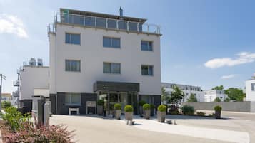 واجهة المنشأة