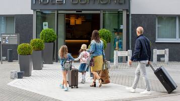 مدخل المنشأة