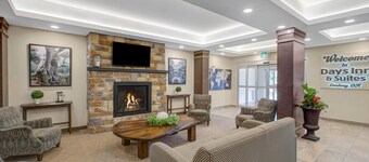 Days Inn & Suites by Wyndham Lindsay