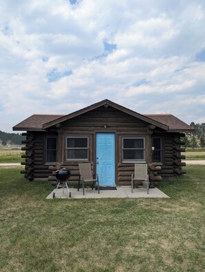 Cabin (Number 2) | Terrace/patio - Gold Camp Cabins (Custer)