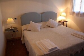 1 habitación, cubrecamas, sistema de insonorización y cunas