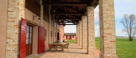 บริเวณภายนอก