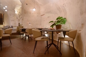 Colazione continentale inclusa, servita tutte le mattine 