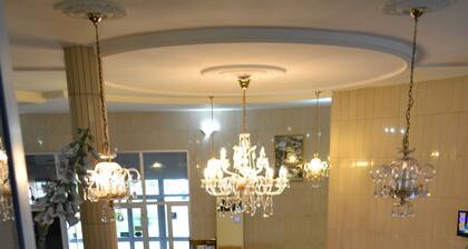 Peninsula Plaza Hotel