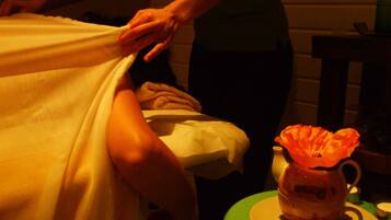 Couples treatment rooms, sauna, Turkish bath, body treatments