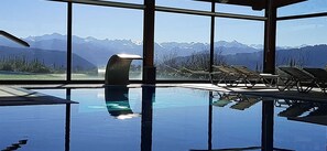 Couples treatment room(s), sauna, Turkish bath/hammam, body treatments