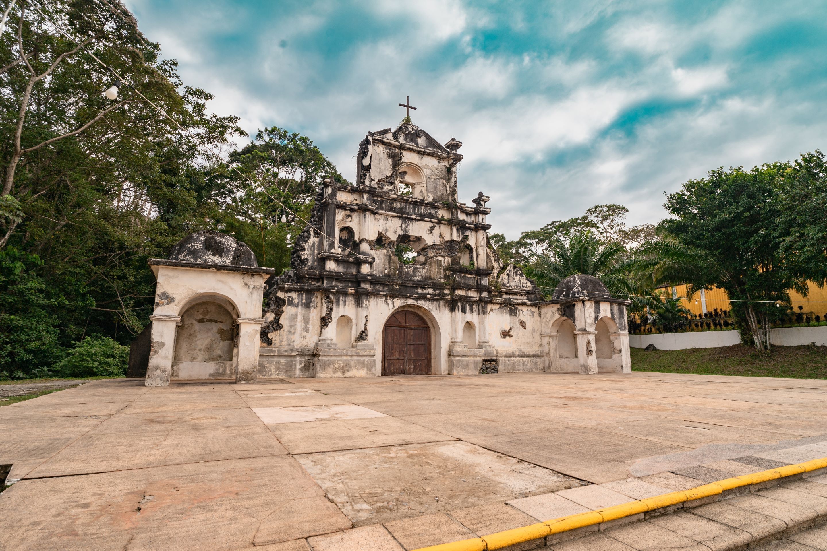 outdoor banquet area