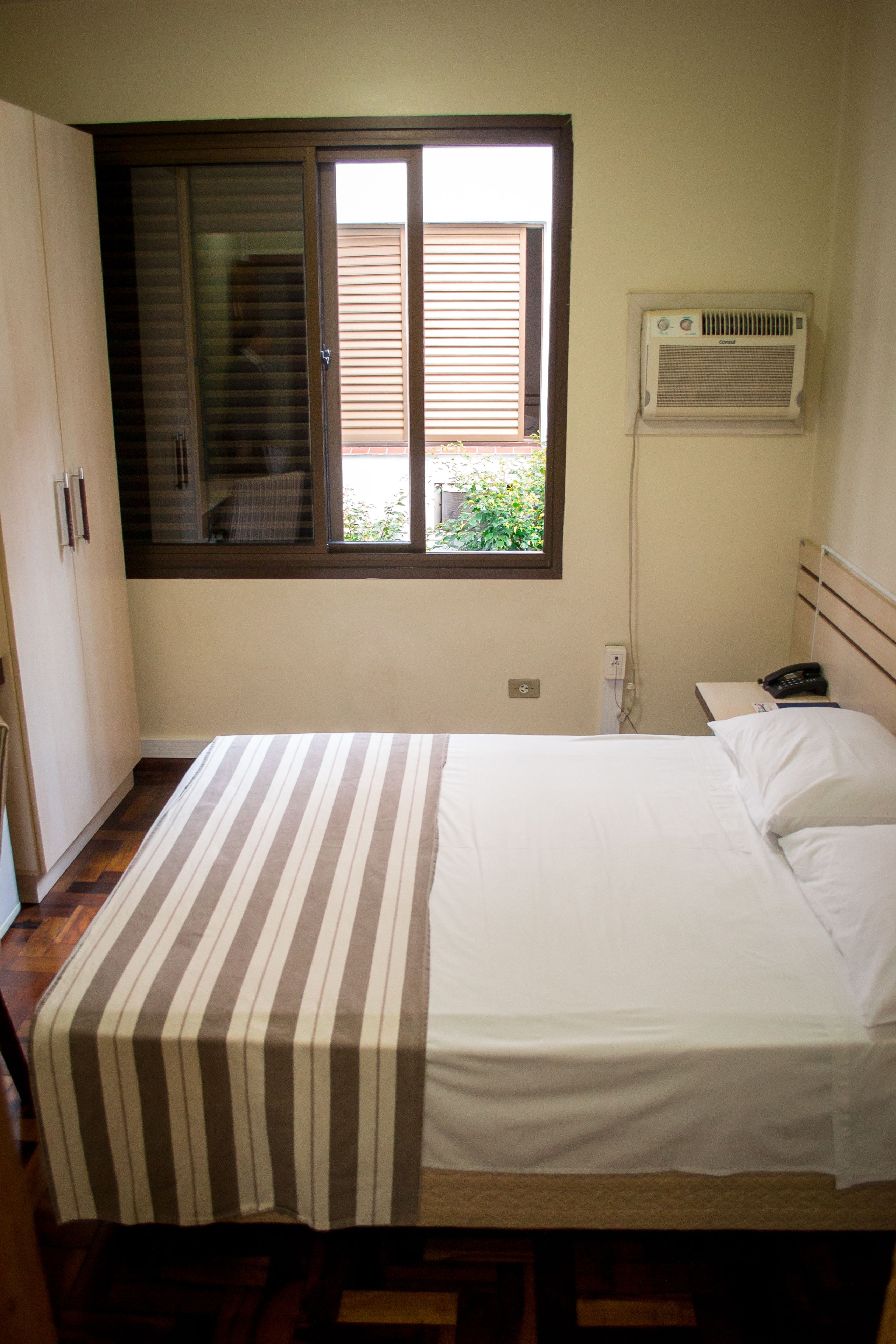 in-room safe, desk, free wifi, bed sheets