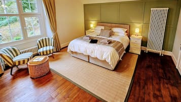 Superior Double Room, Valley View | Individually decorated, individually furnished, blackout drapes
