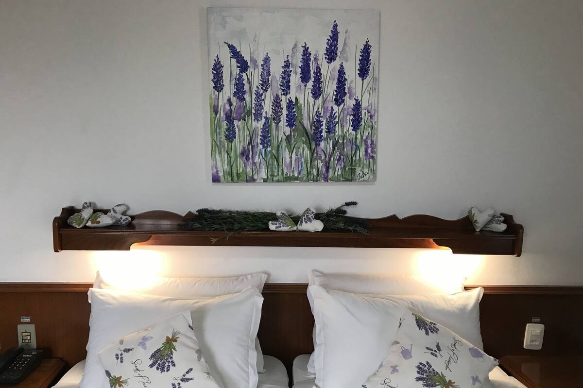 suite, jetted tub | 1 bedroom, minibar, individually decorated, desk