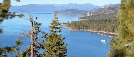 Suite familiar, balcón, vistas al lago | Lago