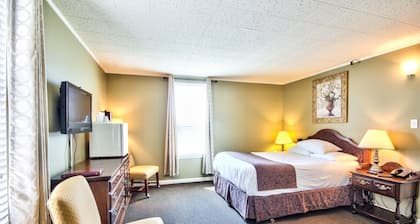 The Queen’s Cue, Stratford, A Tribute Portfolio Hotel