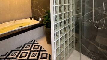 Minibar, blackout curtains, free WiFi, bed sheets