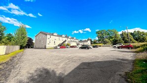 Exterior - Driftwood Inn (Deer Lake)