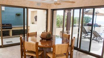 Luxury Villa, 4 Bedrooms, Ocean View | In-room dining
