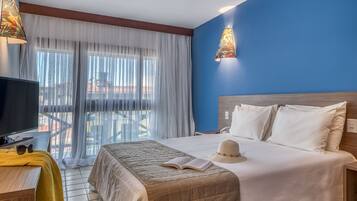 Frigobar, individualmente decorados, individualmente mobiliados