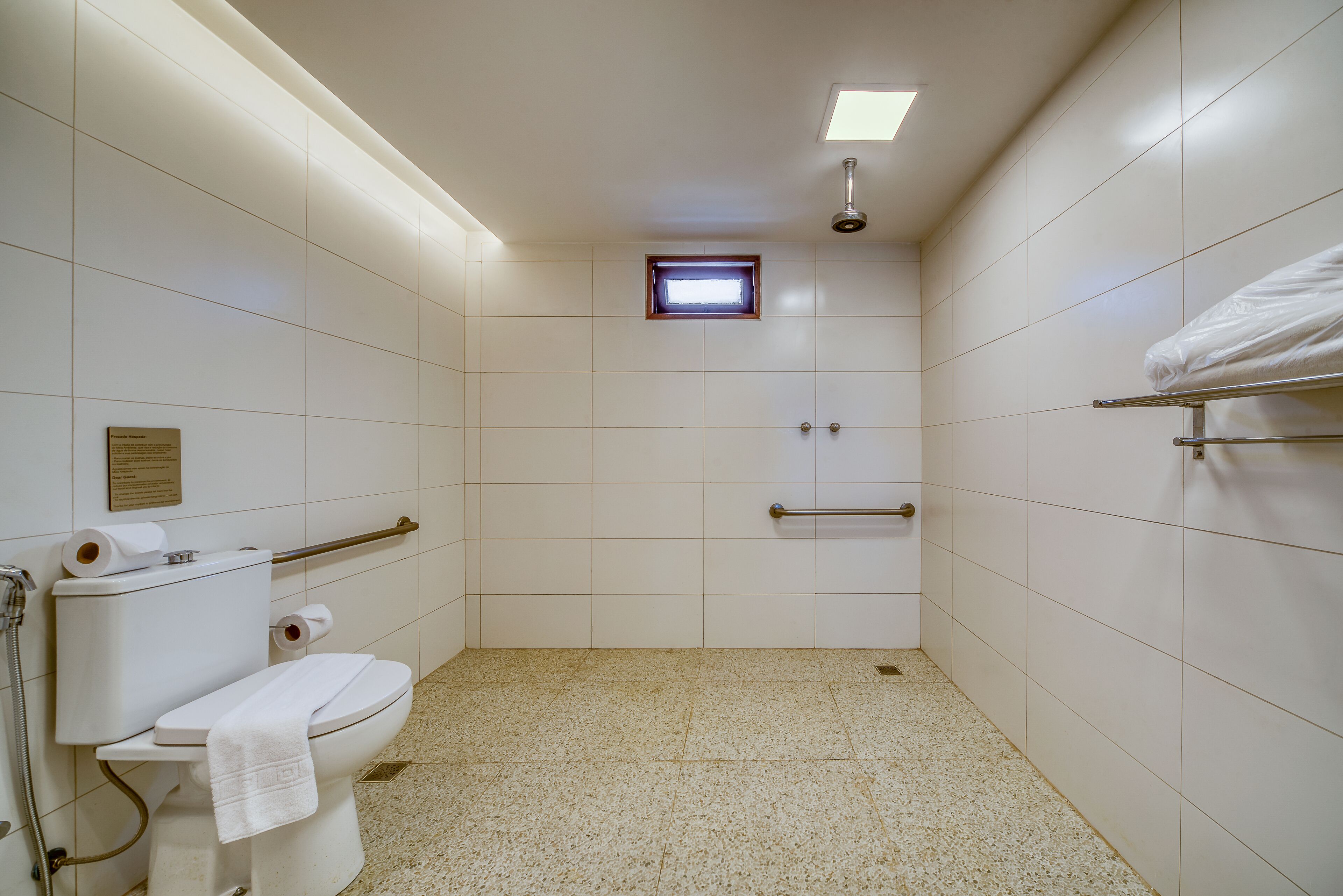 triple room, sea view | bathroom | shower, free toiletries, hair dryer, towels