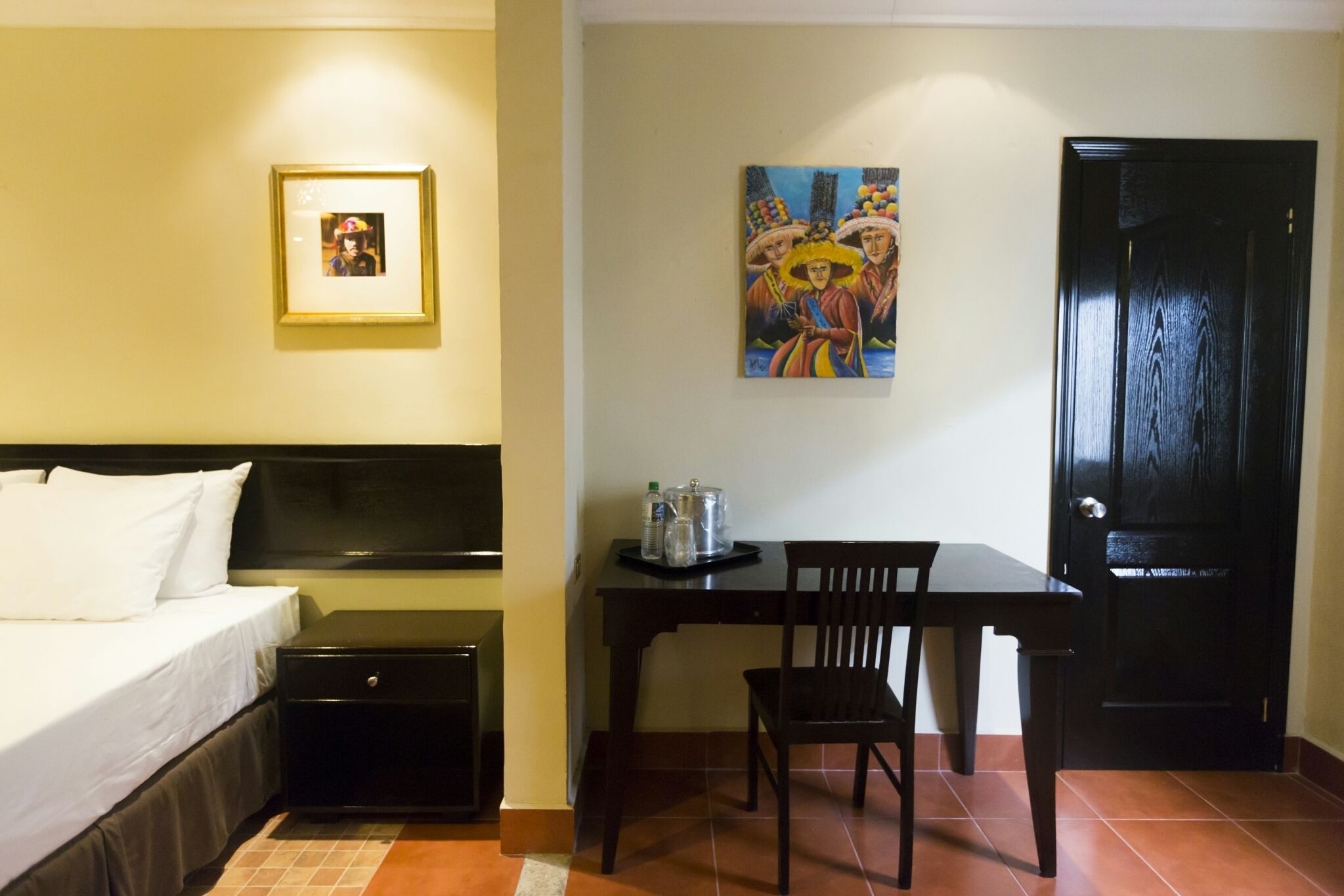 premium studio suite, 1 king bed | premium bedding, in-room safe, free wifi, bed sheets