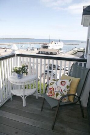 Room - Inn at Old Harbor (Block Island)