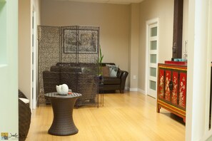 Flat-screen TV - Beyond Bliss Hotel Suites (Powell River)