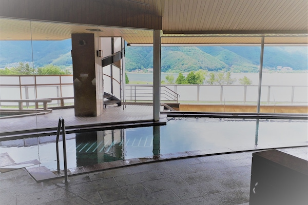 Baño termal público