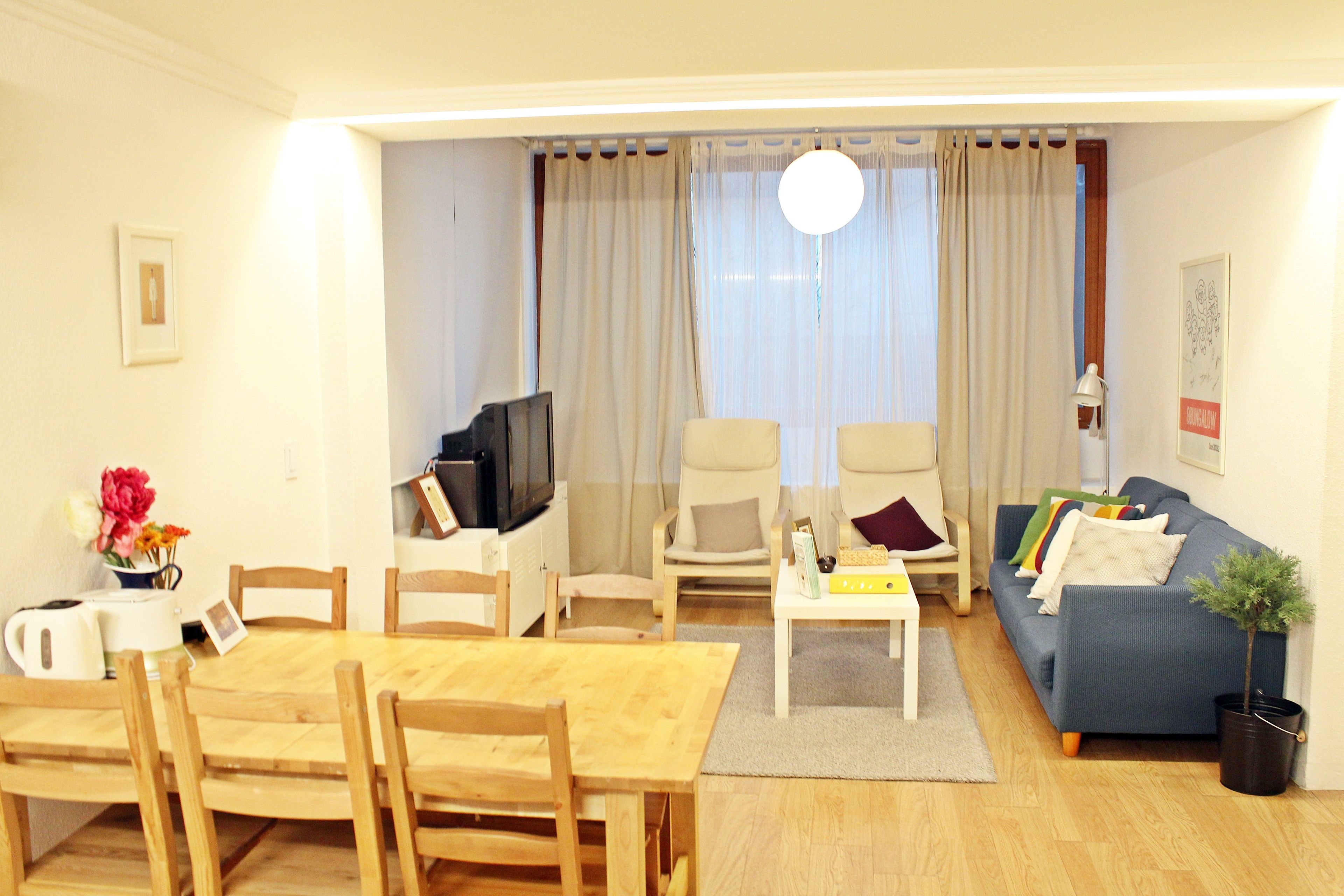 Suite (Non-Korean Nationals Only) | Desk, rollaway beds, free WiFi