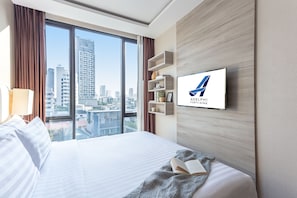 1 bedroom, premium bedding, in-room safe, desk - Adelphi Forty-Nine (Bangkok)