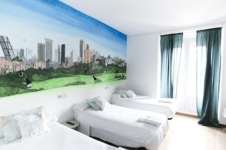 Caja de seguridad en la habitación y decoración personalizada